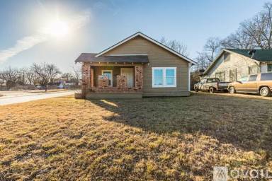 Main picture of 2500 Herring Ave