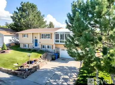 Main picture of 1387 Lavine Dr
