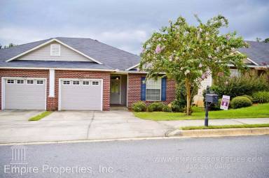 Main picture of 5610 Hampton Hill Cir