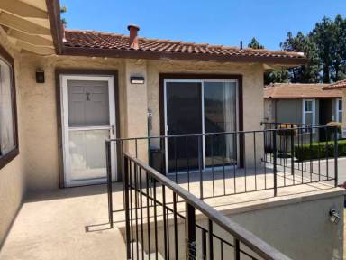 Main picture of 1518 Moorpark Ave