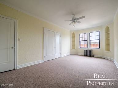 Main picture of 4829 N Damen Ave