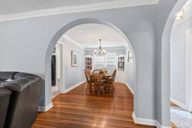 Main picture of 805 W Ash St