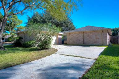 Main picture of 21742 Dovington Ct