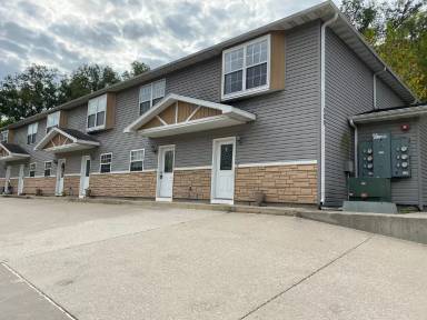Main picture of 698 Hillside Rd