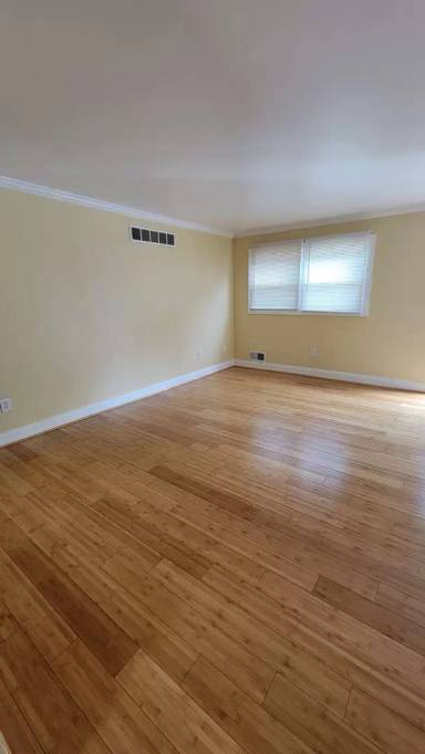 Main picture of 716 N Maxwell Ave