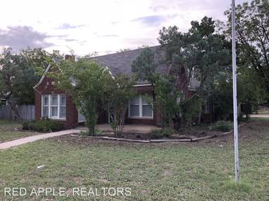 Main picture of 1750 University Blvd