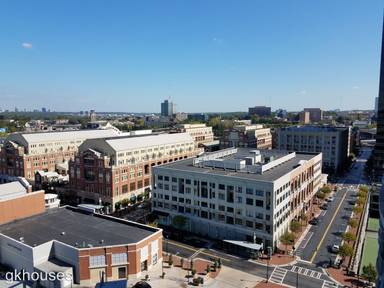 Main picture of 12 Midtown