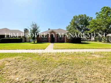 Main picture of 505 E Burnett St