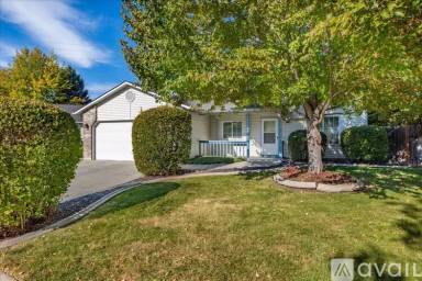Main picture of 1912 S Peppercorn Pl