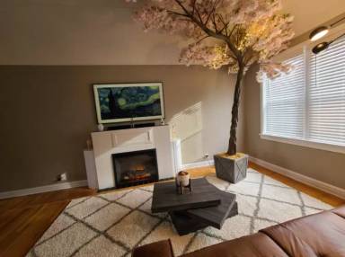 Main picture of 7333 Amherst Ave