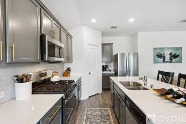 Main picture of 1804 Adams Dr