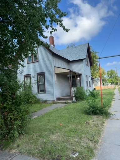 Main picture of 1902 W 1st St