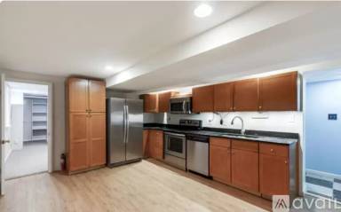 Main picture of 10912 Oakwood St