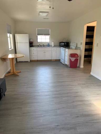Main picture of 5349 Parkway E