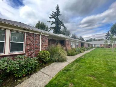 Main picture of The Irvington Apartments