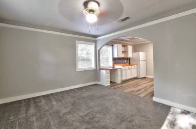 Main picture of 3015 Walnut St