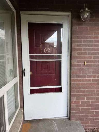 Main picture of 377 SE 8th Ave