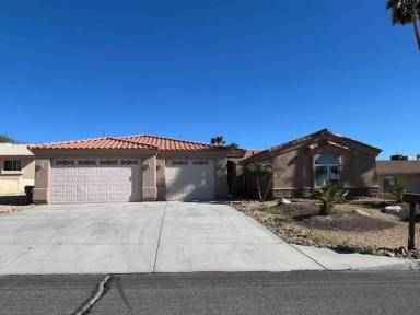 Main picture of 3480 Overland Dr