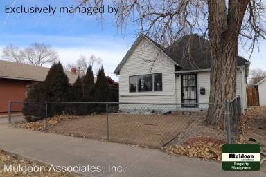 Main picture of 1617 E 8th St