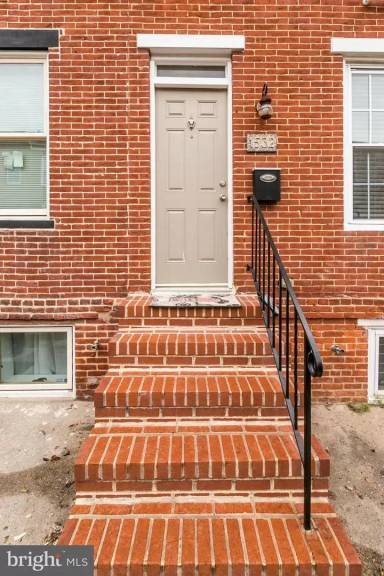 Main picture of 1532 Clarkson St