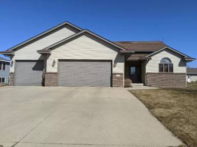 Main picture of 604 Ledlie Ct