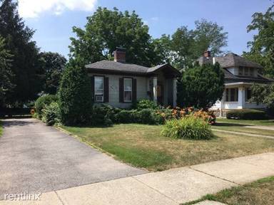Main picture of 10859 Main St