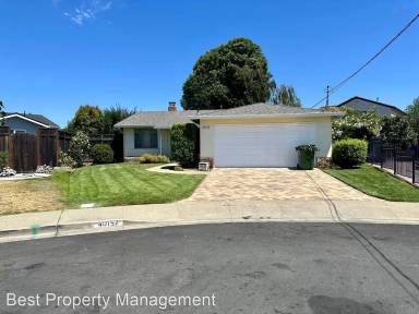 Main picture of 40152 Margery Ct