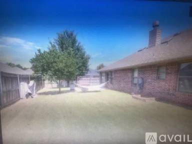 Main picture of 18325 English Oak Ln
