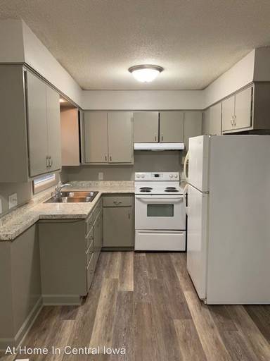 Main picture of 303 E 16th St N