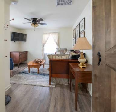 Main picture of 407 Nelson St