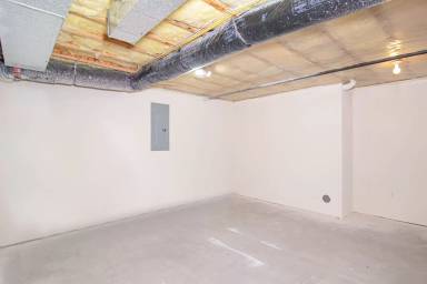 Main picture of 6806 N East Bluff Ct