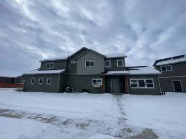 Main picture of 5415 Red Haven St