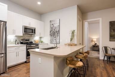 Main picture of 1717 Park St