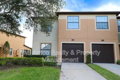 Main picture of 1515 Water Ter Ln