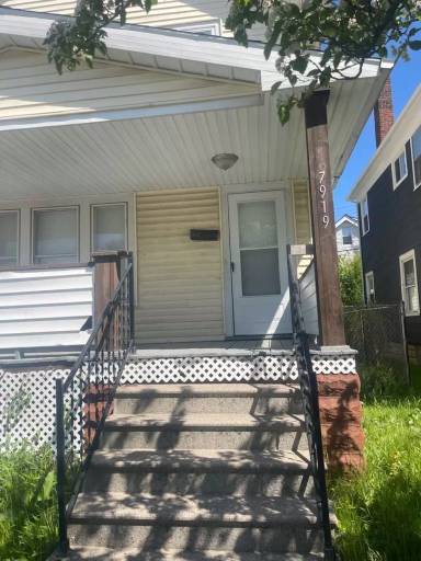 Main picture of 7919 Force Ave