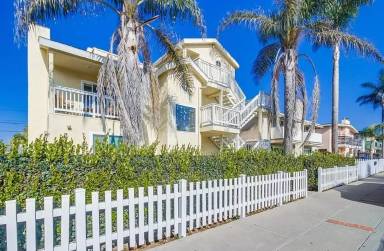 Main picture of 152 Evergreen Ave