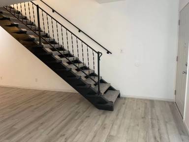 Main picture of 1017 S Spring St