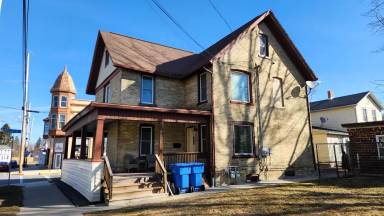 Main picture of 415 N 4th St
