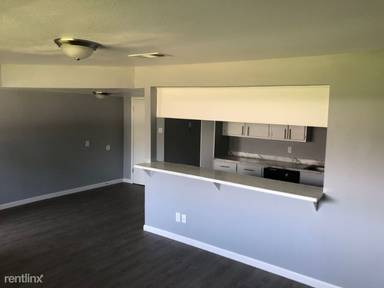 Main picture of 4747 S Darlington Ave