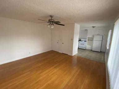 Main picture of 10485 National Blvd