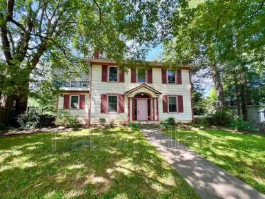 Main picture of 130 Edwin Pl