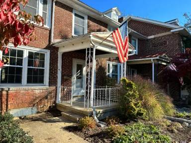 Main picture of 389 Oak Ter