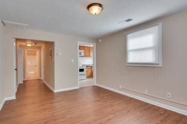 Main picture of 1442 Troupe St