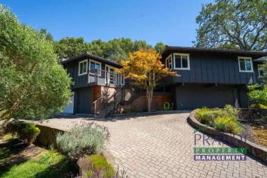 Main picture of 23 Harding Dr
