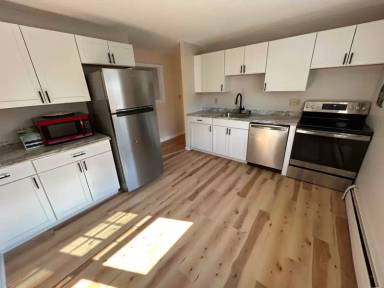Main picture of 61 Prospect St