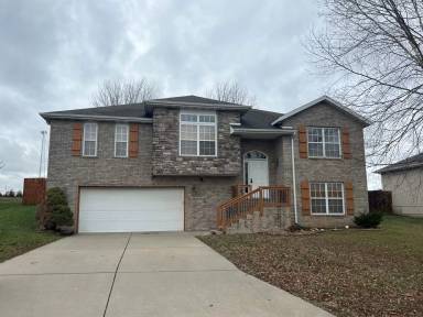 Main picture of 979 S Ballard Dr