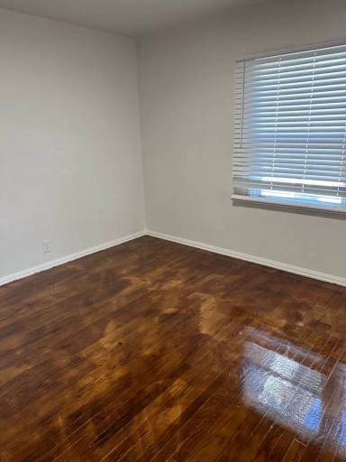 Main picture of 1132 E San Antonio Dr