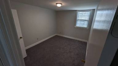 Main picture of 919 E 27th St