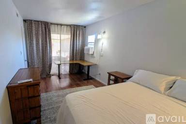 Main picture of 3727 W Port Royale Ln