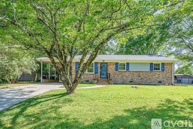 Main picture of 2212 Southern Dr